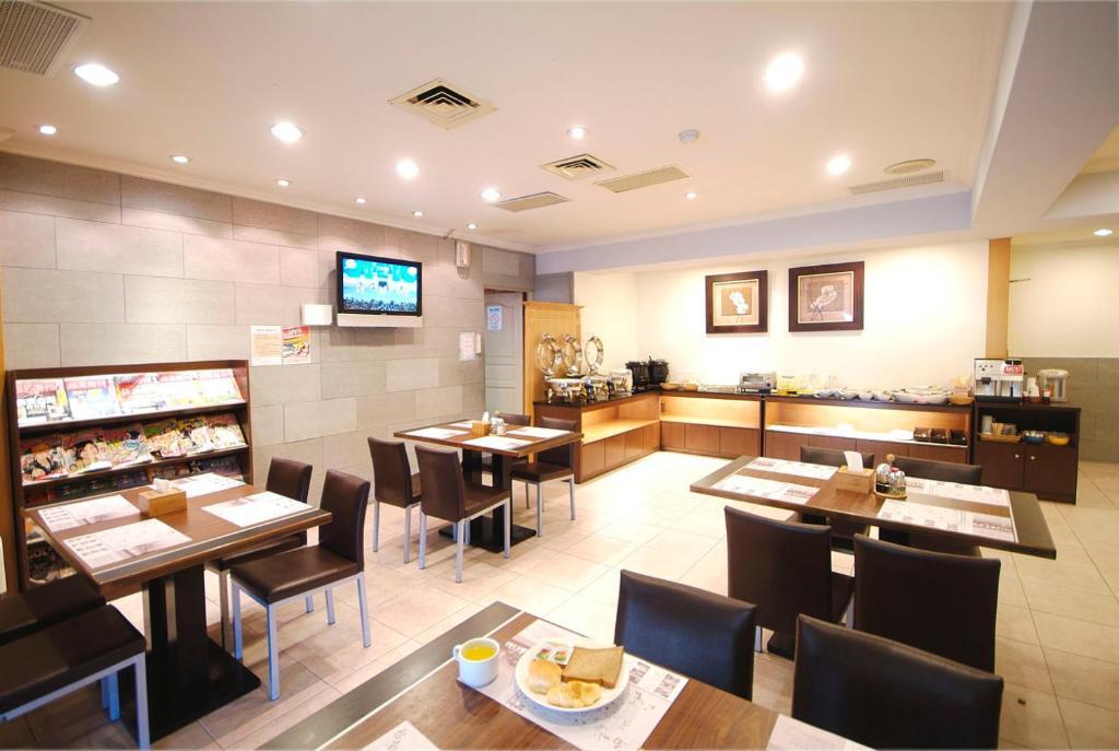 Cambridge Hotel - Yung Kang Yongkang Bagian luar foto